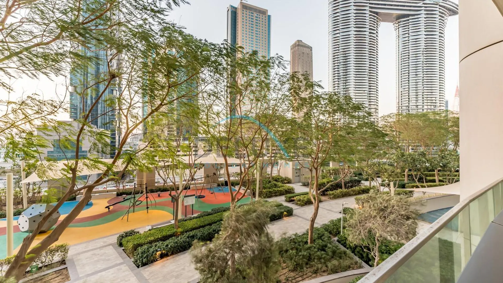 City Views 2Br Close To Burj Khalifa & Dubai Mall, Burj Vista Tower 2, Downtown By Deluxe Holiday Homes
